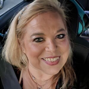 Meet your Posher, Rebekah